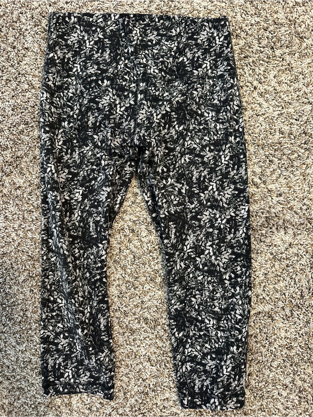 lululemon Align high rise Crop 21" in Blossom Overprint